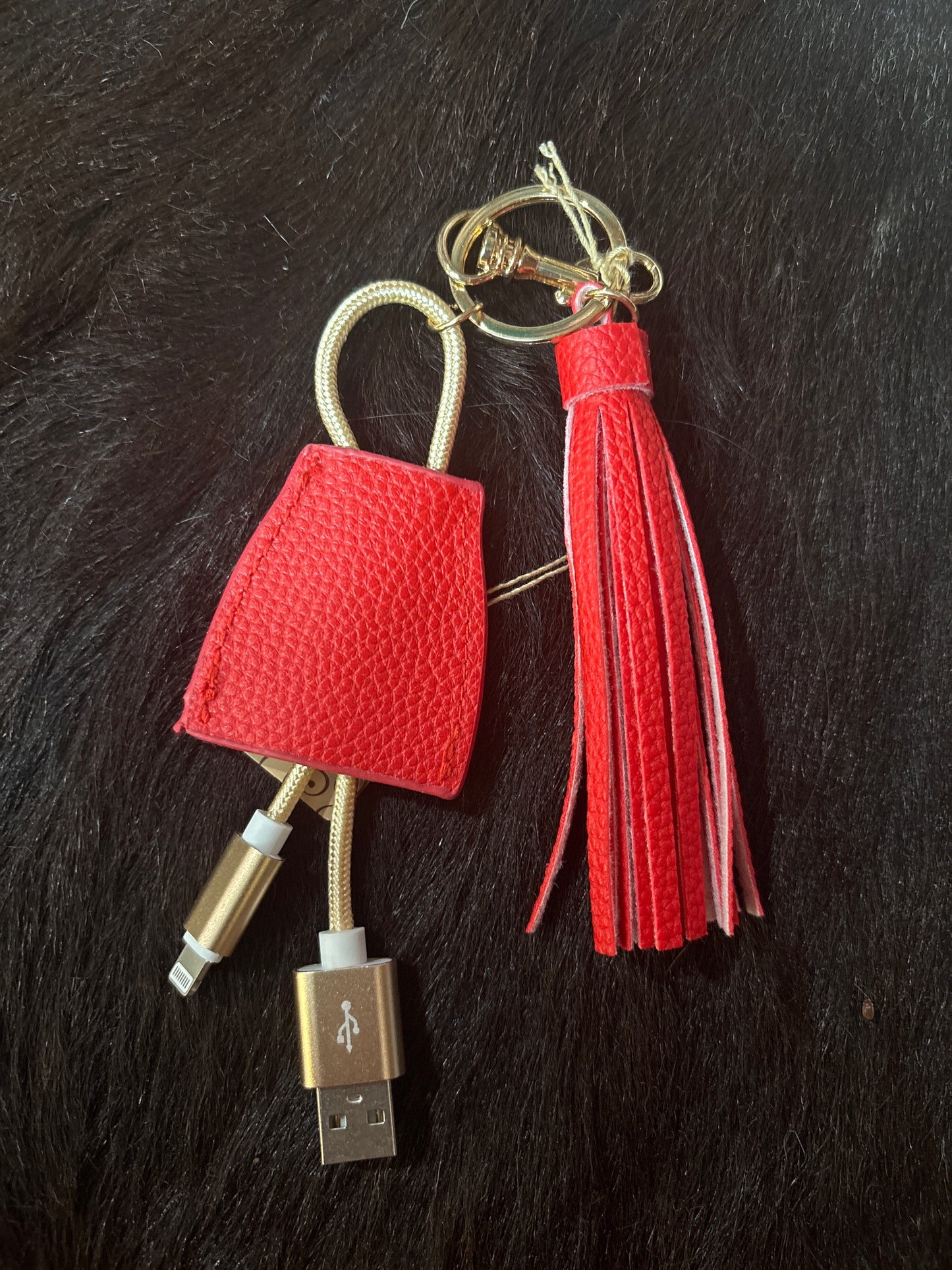 IPHONE CHARGER KEYCHAIN