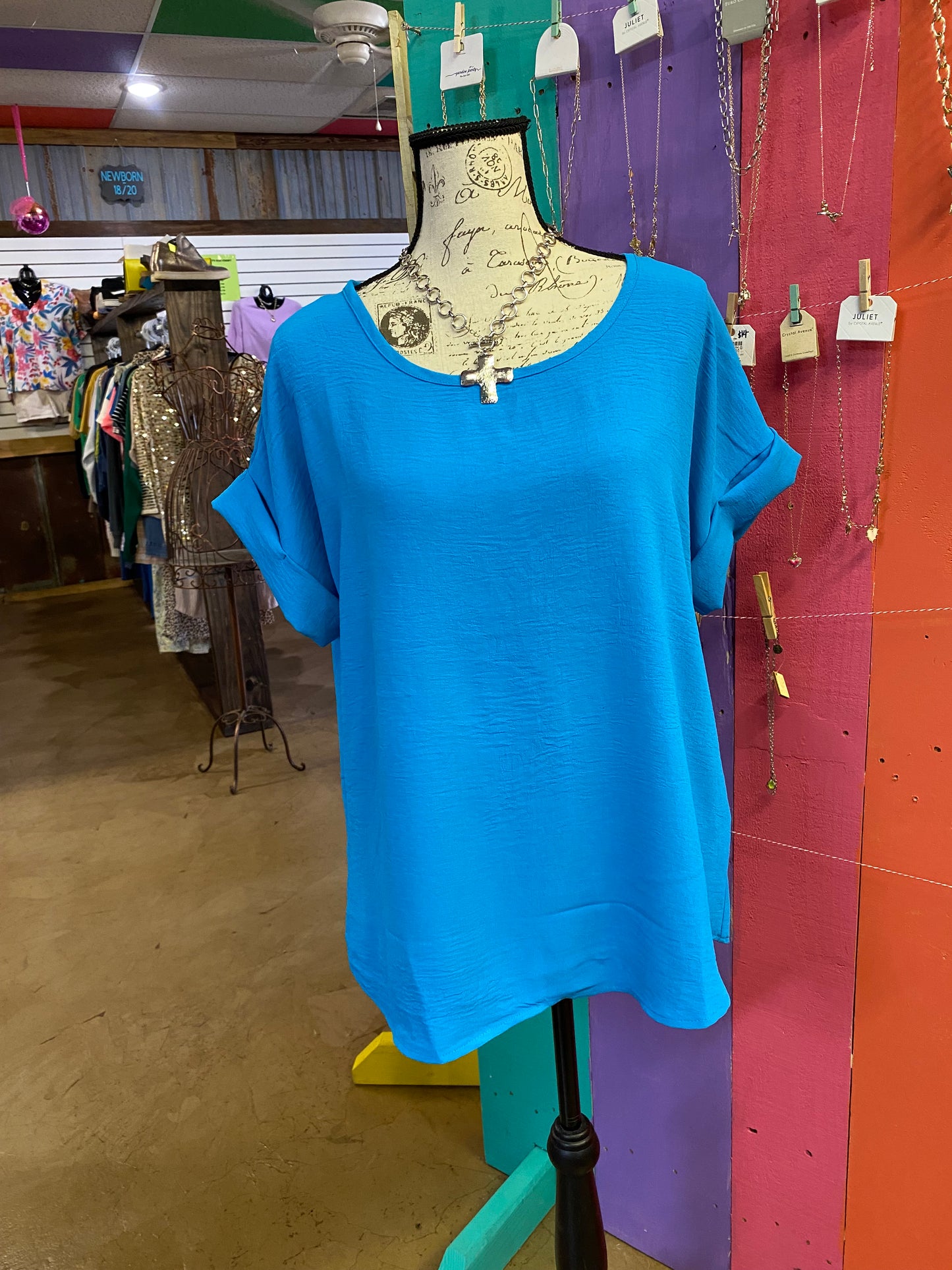 CC BLUE SCOOP NECK TOP