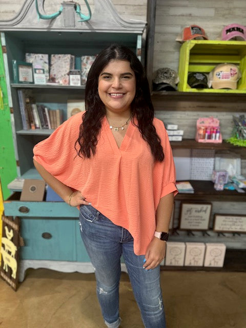 CC CORAL V-NECK BLOUSE
