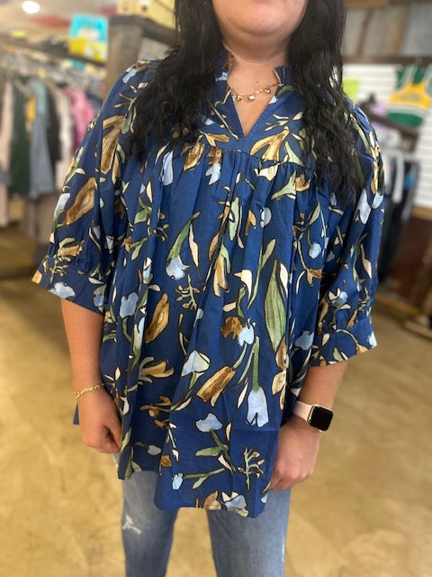 CC NAVY FLORAL TOP