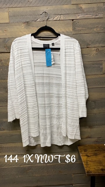 #144 1X WHITE NWT CARDI