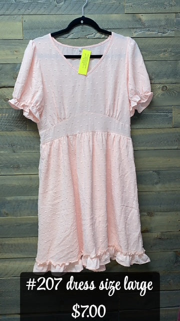 #207 LARGE LIGHT PEACH NWT DRESS