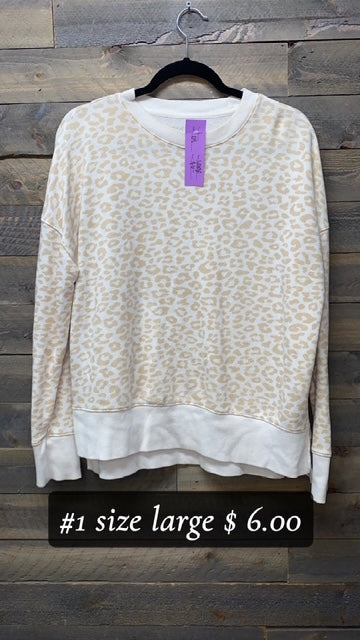 #1 LARGE LEOPARD SWEATSHIRT