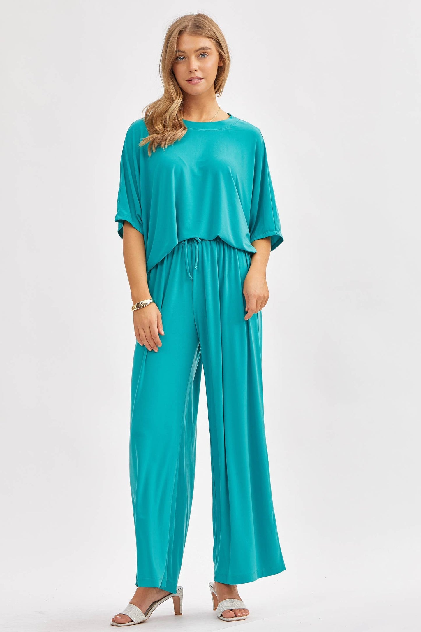 FLOWY SET