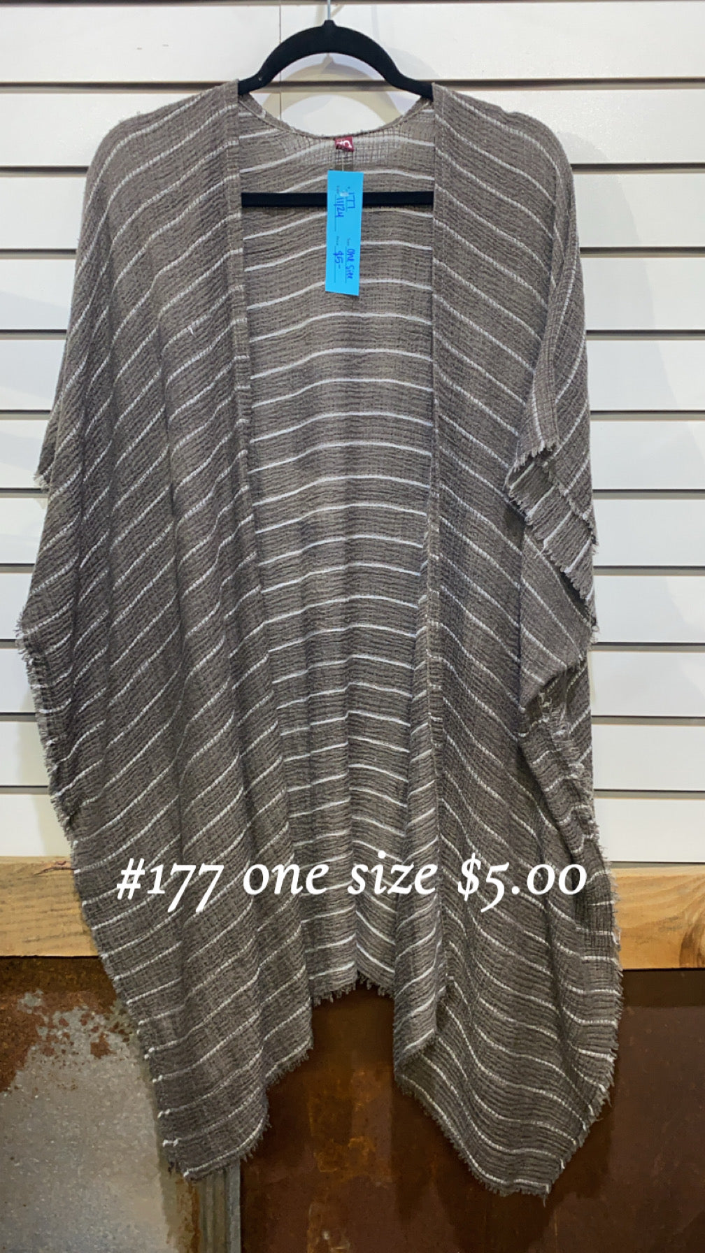 #177 ONE SIZE STRIPPED KIMONO