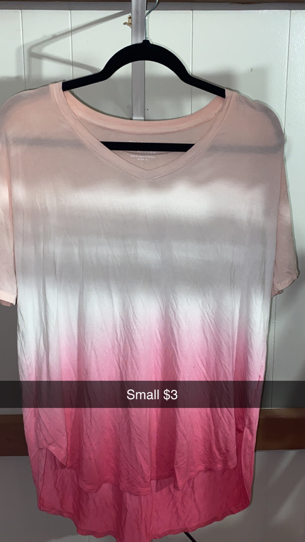 Women’s small pink ombré top