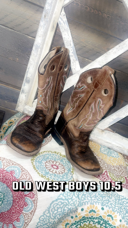 #56 old west boots 10.5