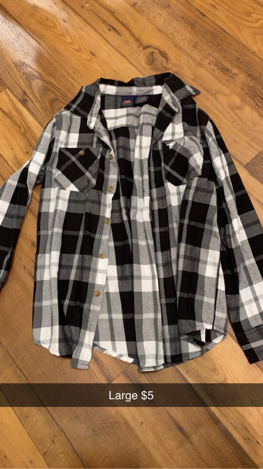 #160 YM black/gry button up