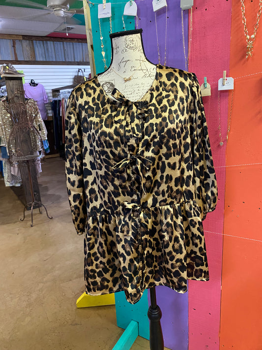 CC PLUS LEO BOW TOP