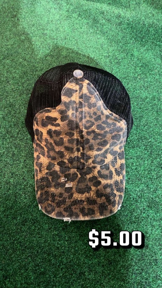 #98 leopard hat