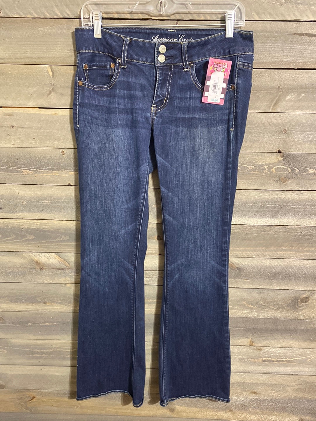 #127 Size 8 AE Jeans NOV