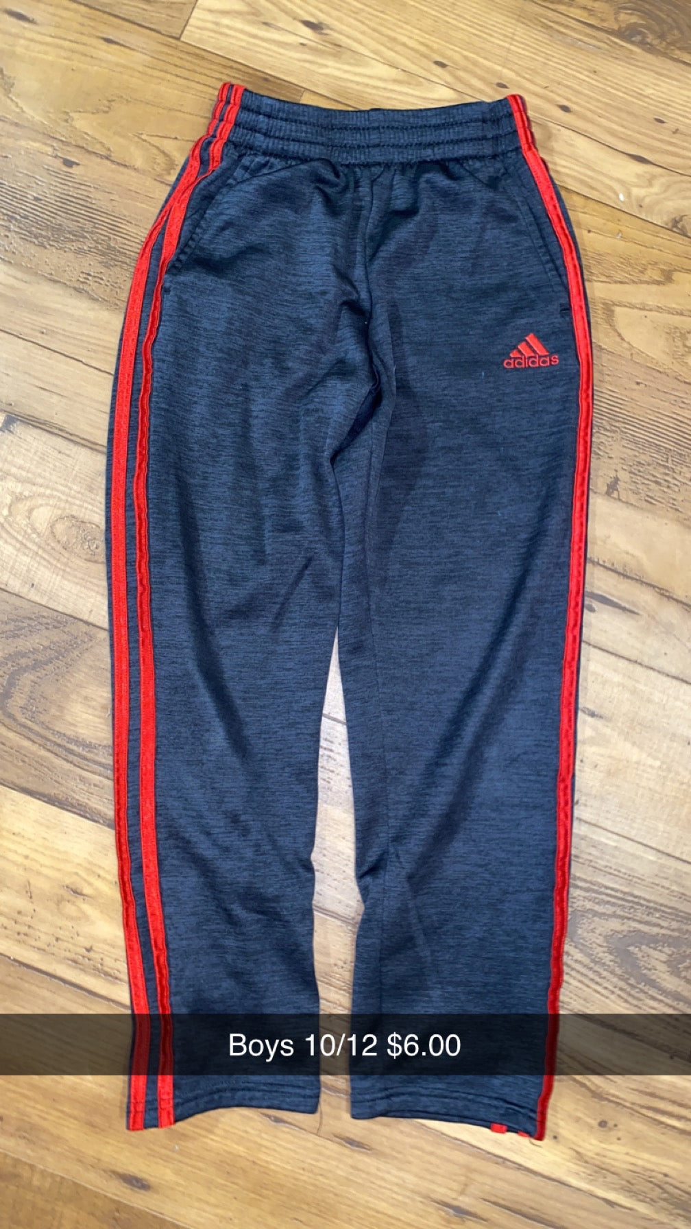 #160 10/12 addidas sweatpants