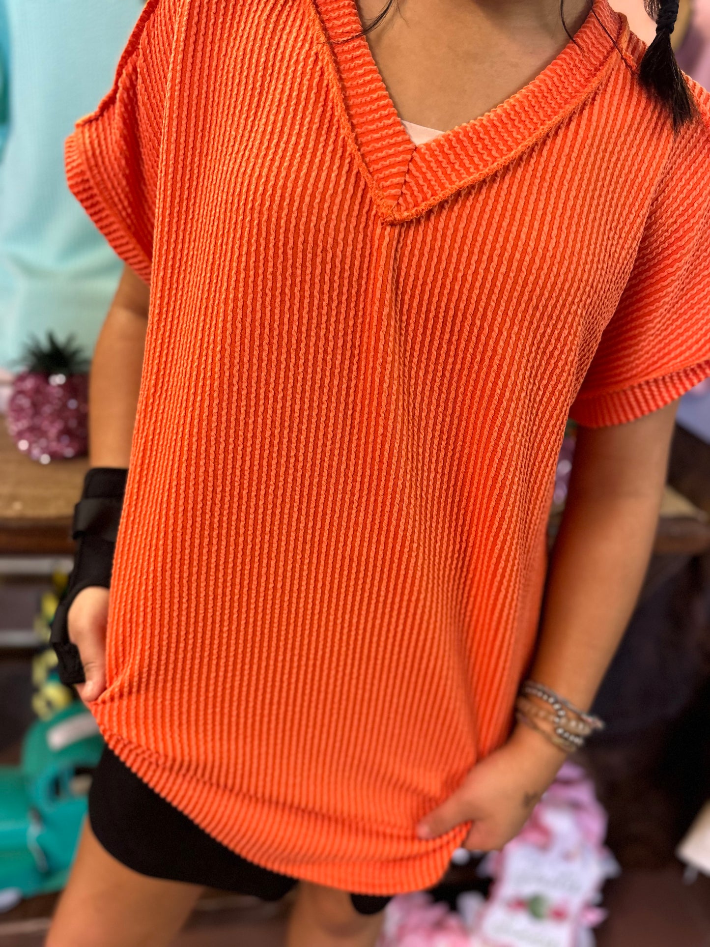 RIBBED VNECK ORANGE