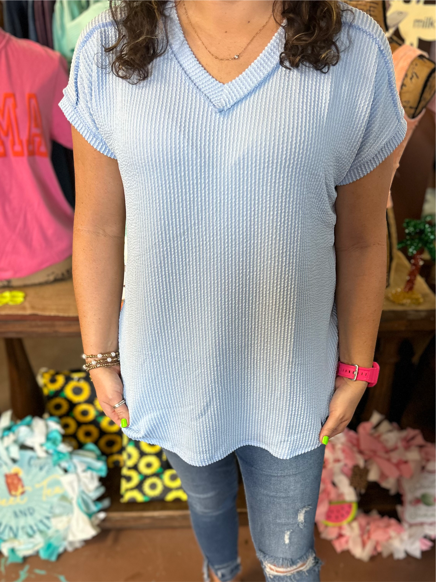 RIBBED VNECK LT BLUE