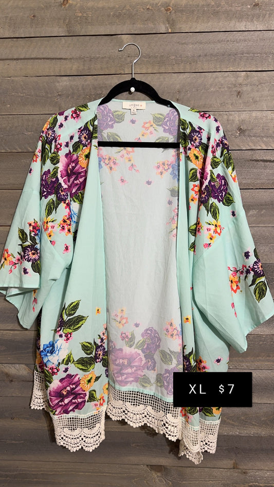 #111 XL UMGEE KIMONO NOV