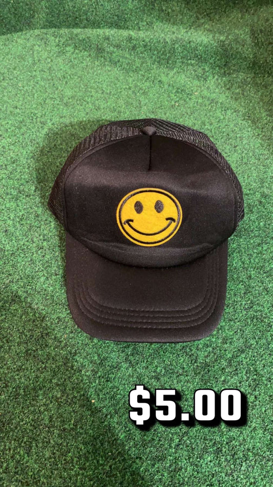 #98 smiley trucker hat
