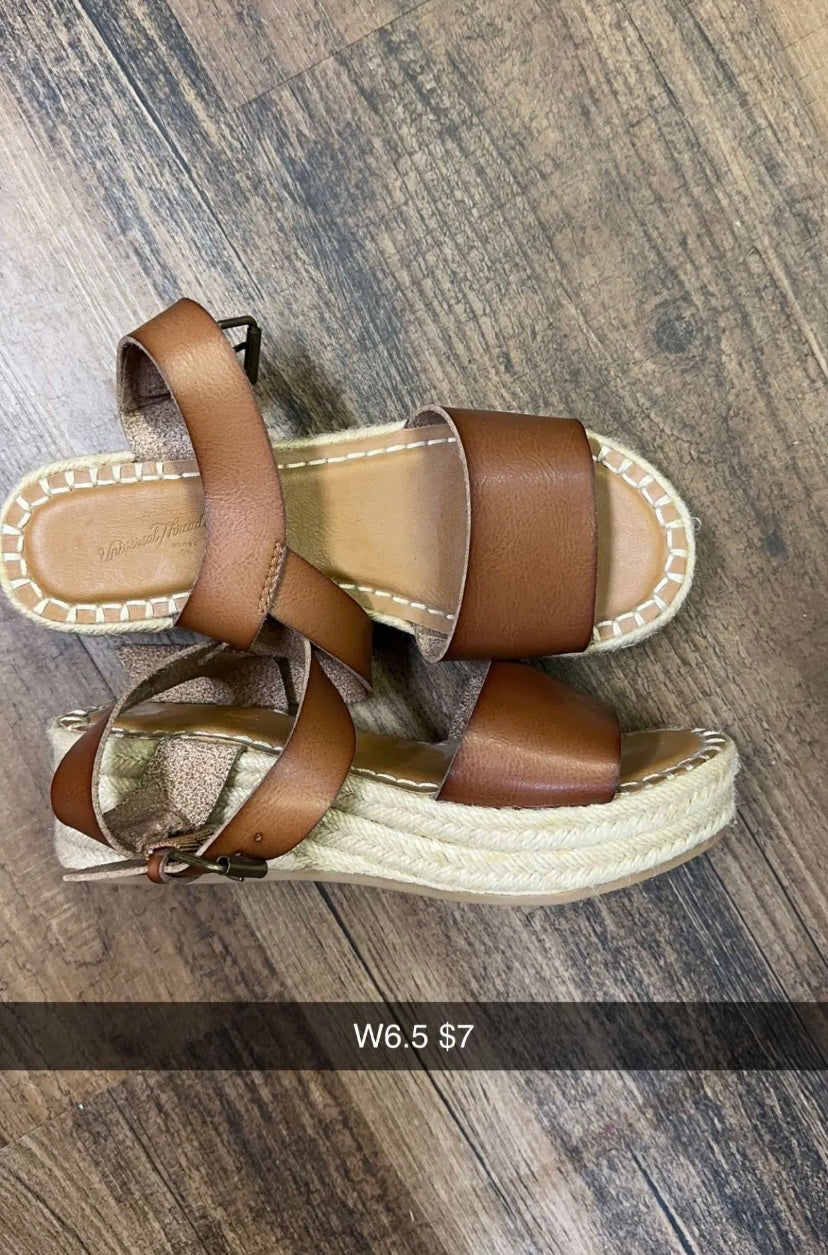 #158 W 6.5 Brown Sandals