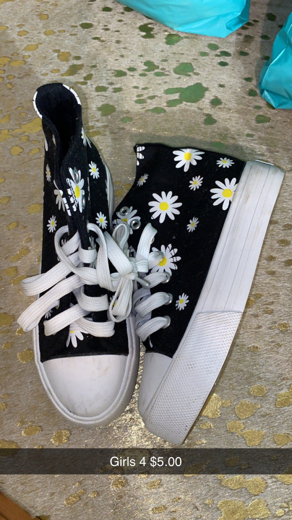 #84 girls 4 floral shoes