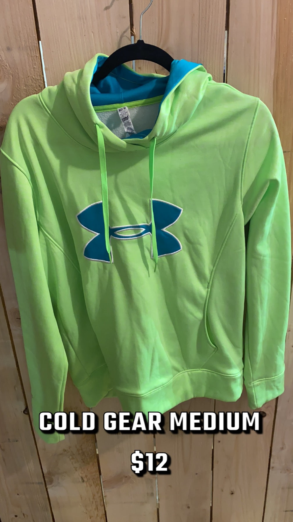 #74 UA GREEN HOODIE MED 1/24