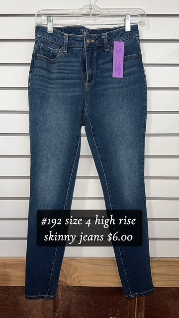 #192 SIZE 4 HIGH RISE SKINNY JEANS