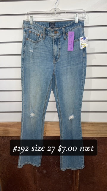 #192 SIZE 27 JEANS