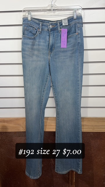 #192 SIZE 27 JEANS