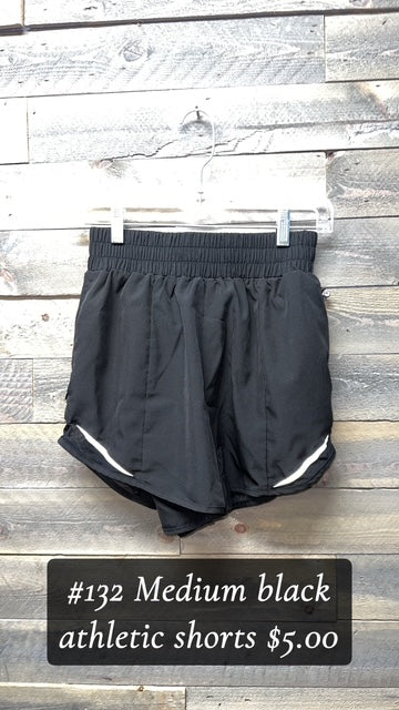 #132 MEDIUM BLACK ATHLETIC SHORTS