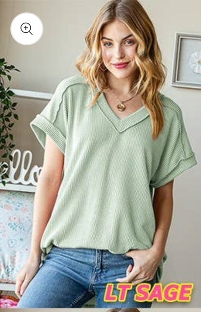 RIBBED VNECK LT SAGE