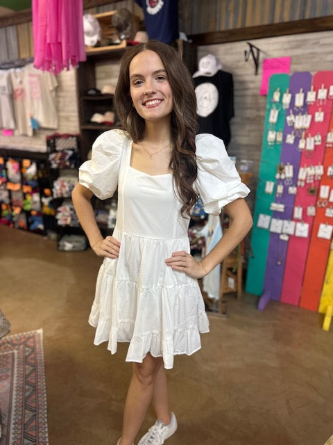 CC WHITE PUFF SLEEVED DRESS