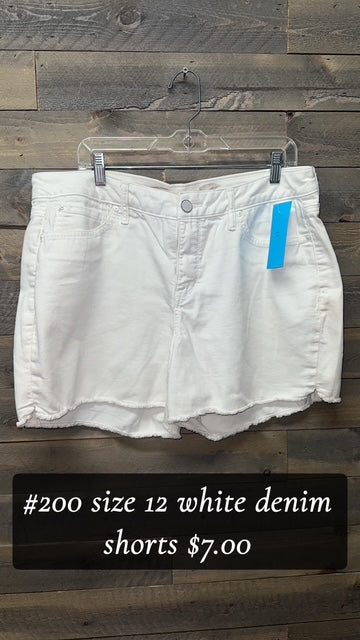 #200 SIZE 12 WHITE DENIM SHORTS