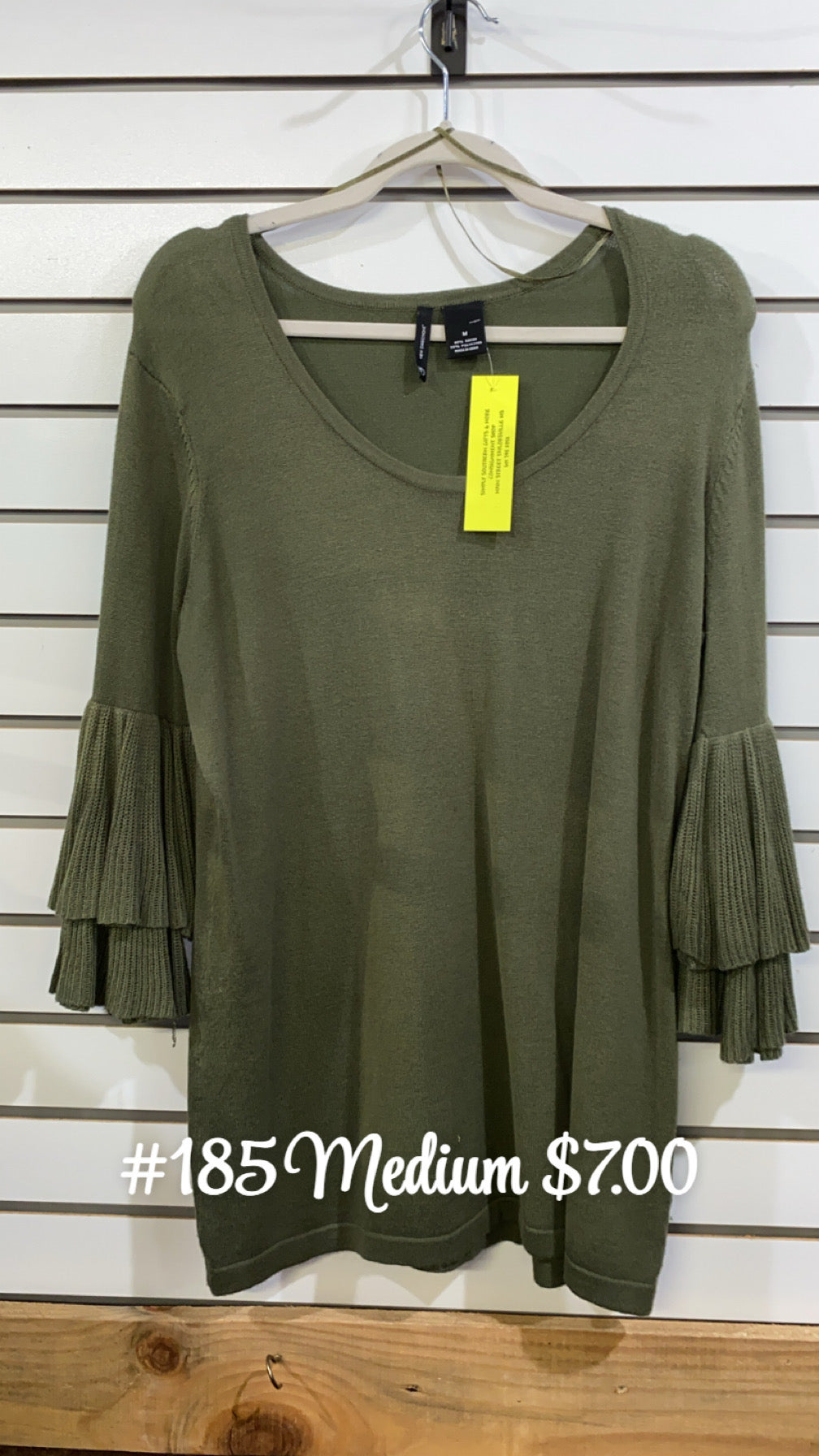 #185 Medium Ruffle Sleeve Top