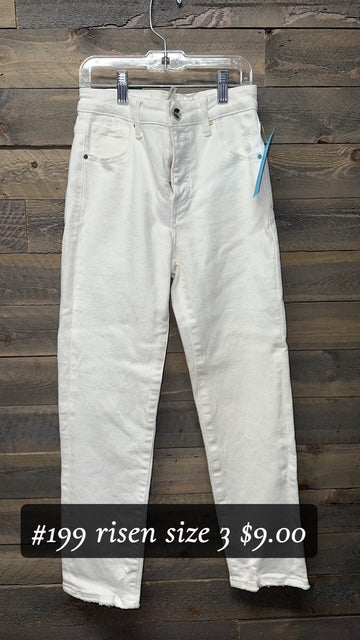 #199 Risen Size 3