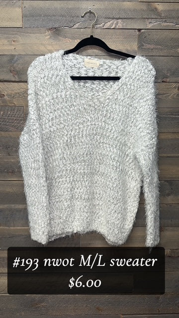 #193 NWOT M/L Sweater