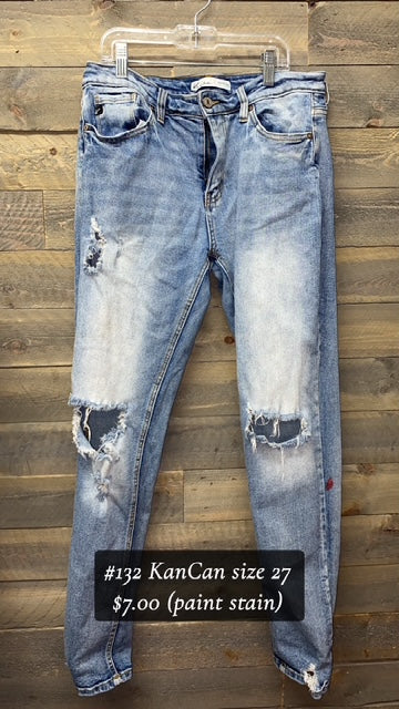 #132 Kancan Size 27 Jeans