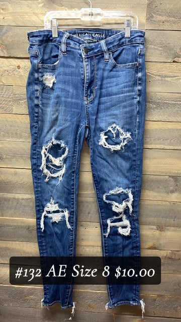 #132 AE Size 8 Jeans