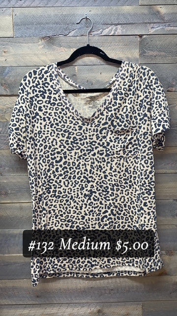 #132 Medium Leopard V-Neck Tee