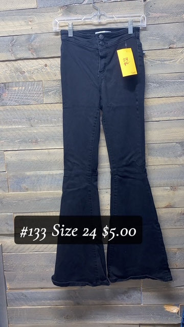 #133 SIZE 24 BLACK FLARE PANTS