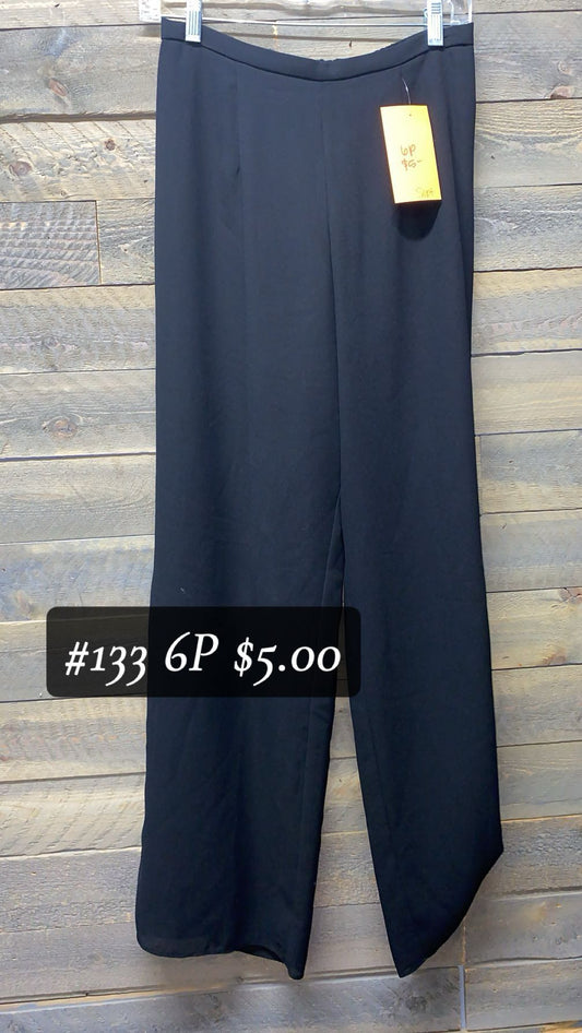 #133 SIZE 6P BLACK DRESS PANTS