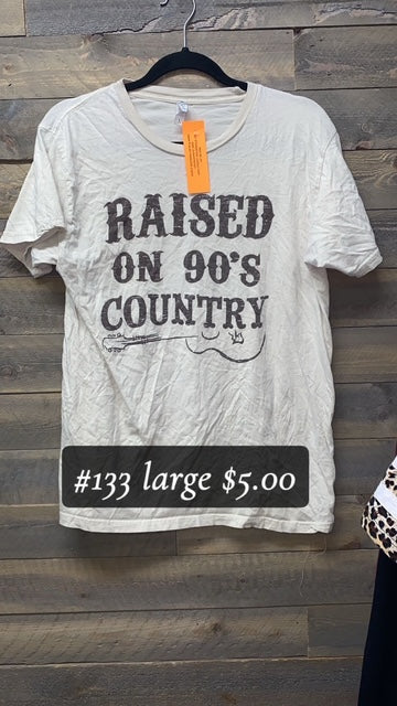 #133 LARGE RAISED ON 90S TEE