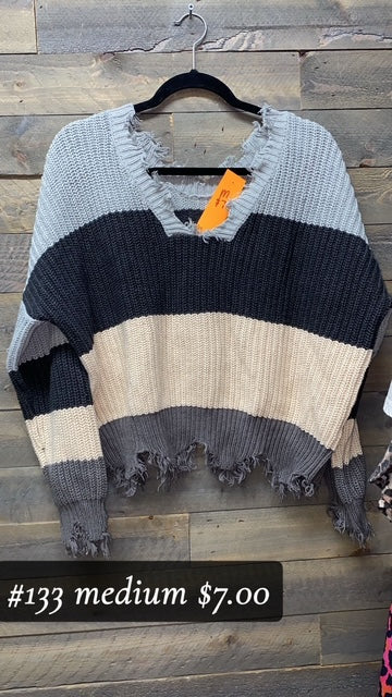 #133 MEDIUM STRIPPED SWEATER