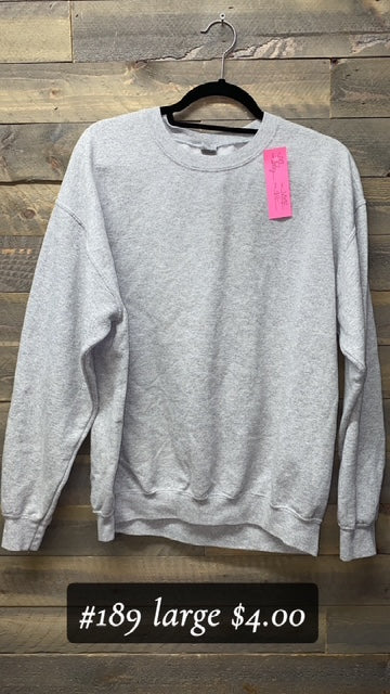 #189 LARGE GREY SWEATSHIRT