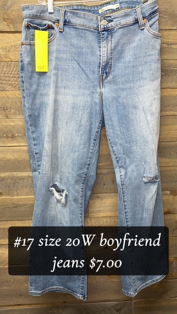 #17 20W BOYFRIEND JEANS