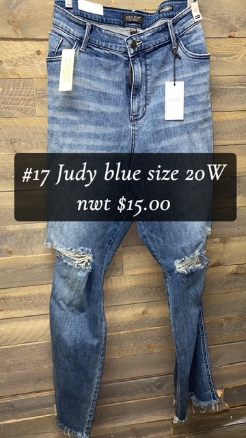 #17 JUDY BLUE SIZE 20W NWT