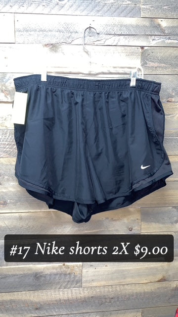 #17 2X NIKE BLACK SHORTS