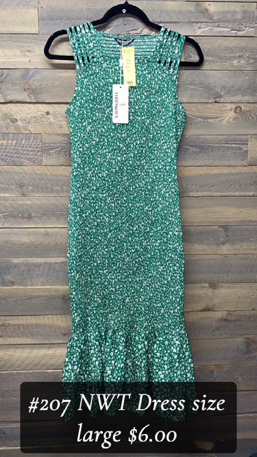#207 LARGE NWT GREEN SMOCKED DRESS