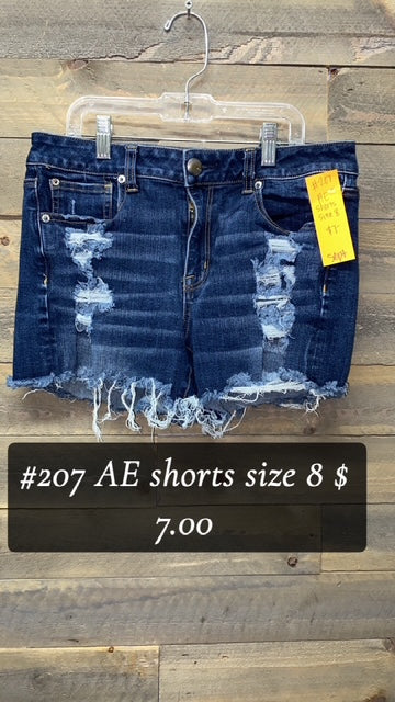 #207 AE SHORTS SIZE 8