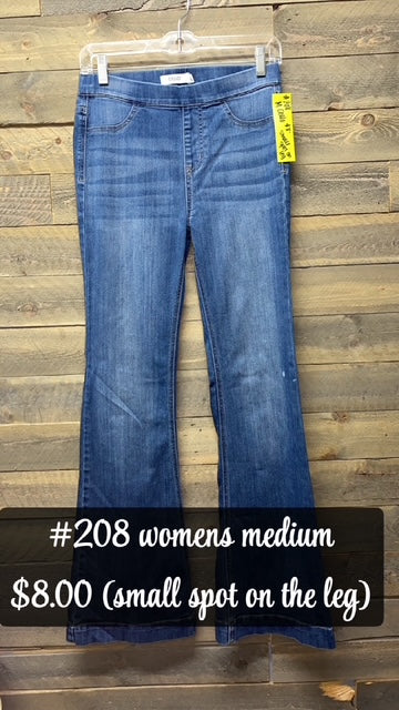 #208 MEDIUM CELLO (SMALL SPOT ON KNEE)