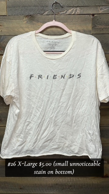 #26 XL FRIENDS CROP TEE