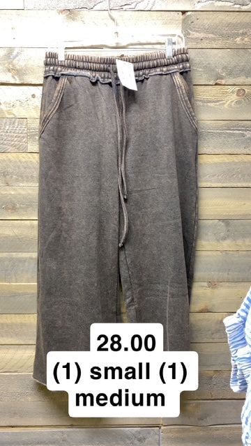 CC ZENANA MINERAL WASH SWEATS