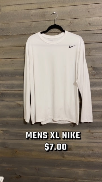 #77 MENS XL NIKE JAN